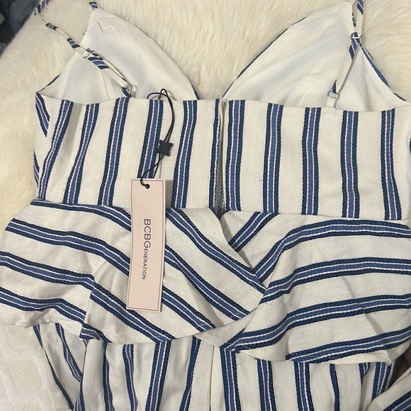 Bcbg jump suit - Picture 4 of 4